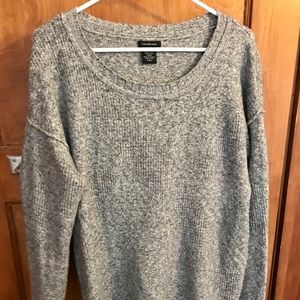 Women’s gray sweater